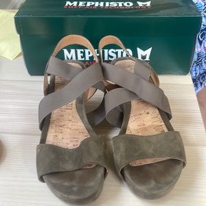 Olive Green Mephisto Giuliano Espadrille